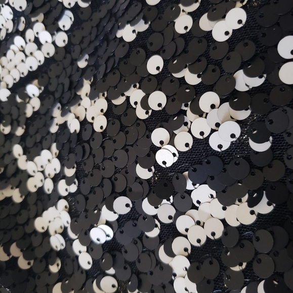 Black & silver sequins top - Picture 3 of 4